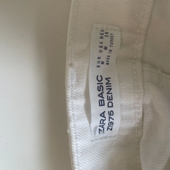 Zara Denim Mini Skirt - Picture 3 of 3